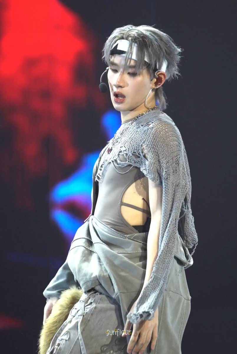 letsgotoobad's tweet photo. face so pretty body so tea ❤️‍🔥🔥💅🏻 https://t.co/VMknCyJ9Gv