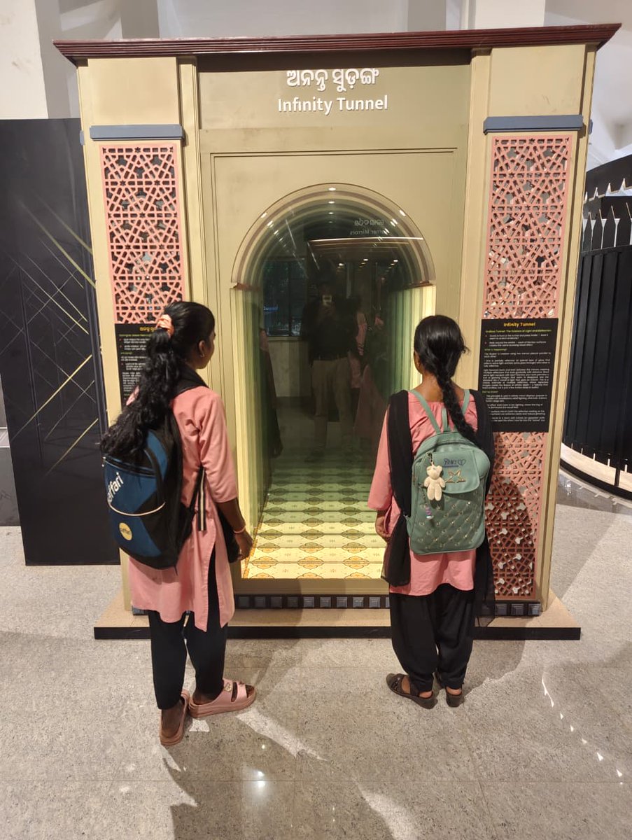 FunScienceDkl's tweet photo. Visitors experiencing the fascinating Mirror Gallery at @FunScienceDkl, a unit of @ncsmgoi, @MinOfCultureGoI where reflections create surprises and science comes alive through interactive experiences.
#dhenkanalsciencecentre #MirrorGallery #VisitorMoments #mirrors #FunWithScience https://t.co/GLewjFiGVA
