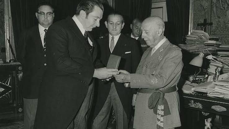 lagalerna_'s tweet photo. El relato culé vuelve a salir escaldado cuando Antonio Arias lo sumerge en la hemeroteca.

Atentos:

https://t.co/a3IGyZwIMY https://t.co/Jf0guS6FY0