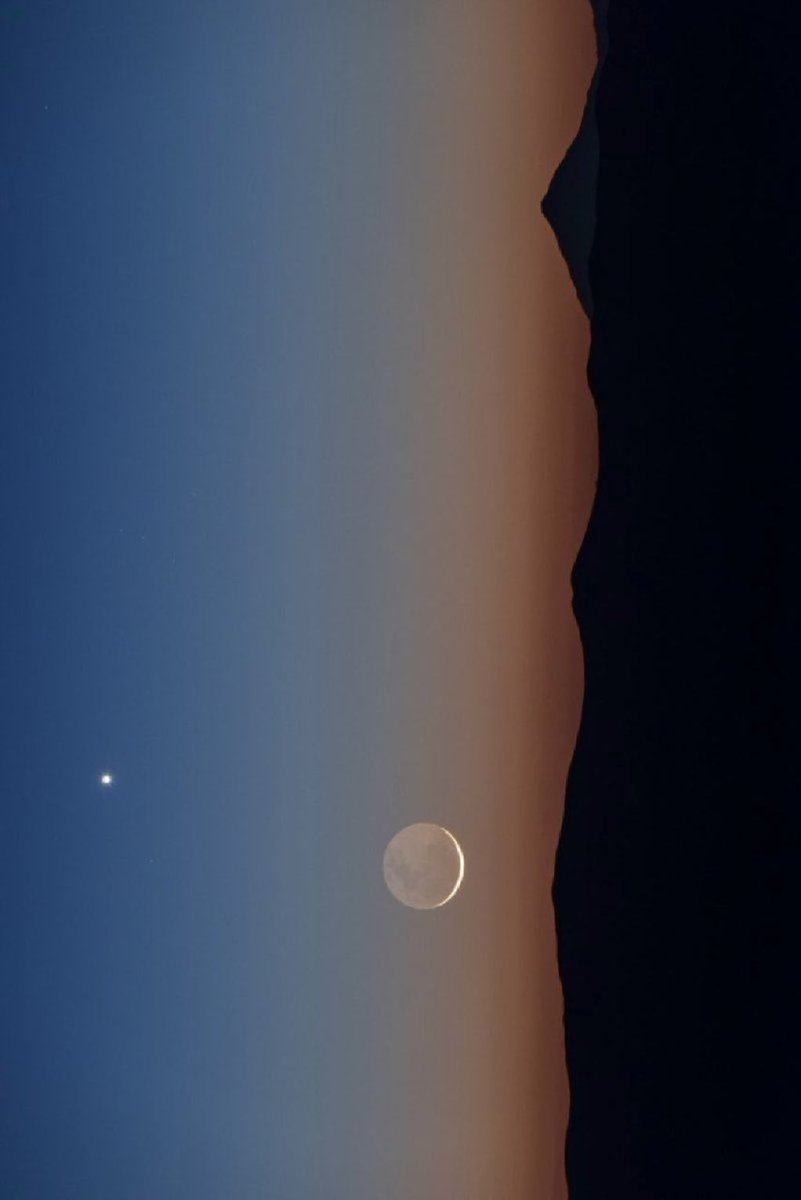 M1ONLOVER's tweet photo. Moon and Venus https://t.co/CXlHPDmXtp