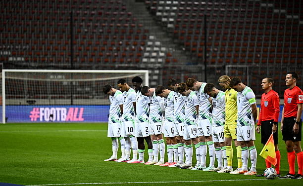 IrishPropaganda's tweet photo. Irelandโs pre-match press conference for the israel match was cut short after an israeli โjournalistโ alleged that an Irish player called an israeli player a racist term
An isreali lying? Imagine my shock
FAI STRONGLY refute such a claim
EXPEL israel from football NOW https://t.co/C6itq0J1dF