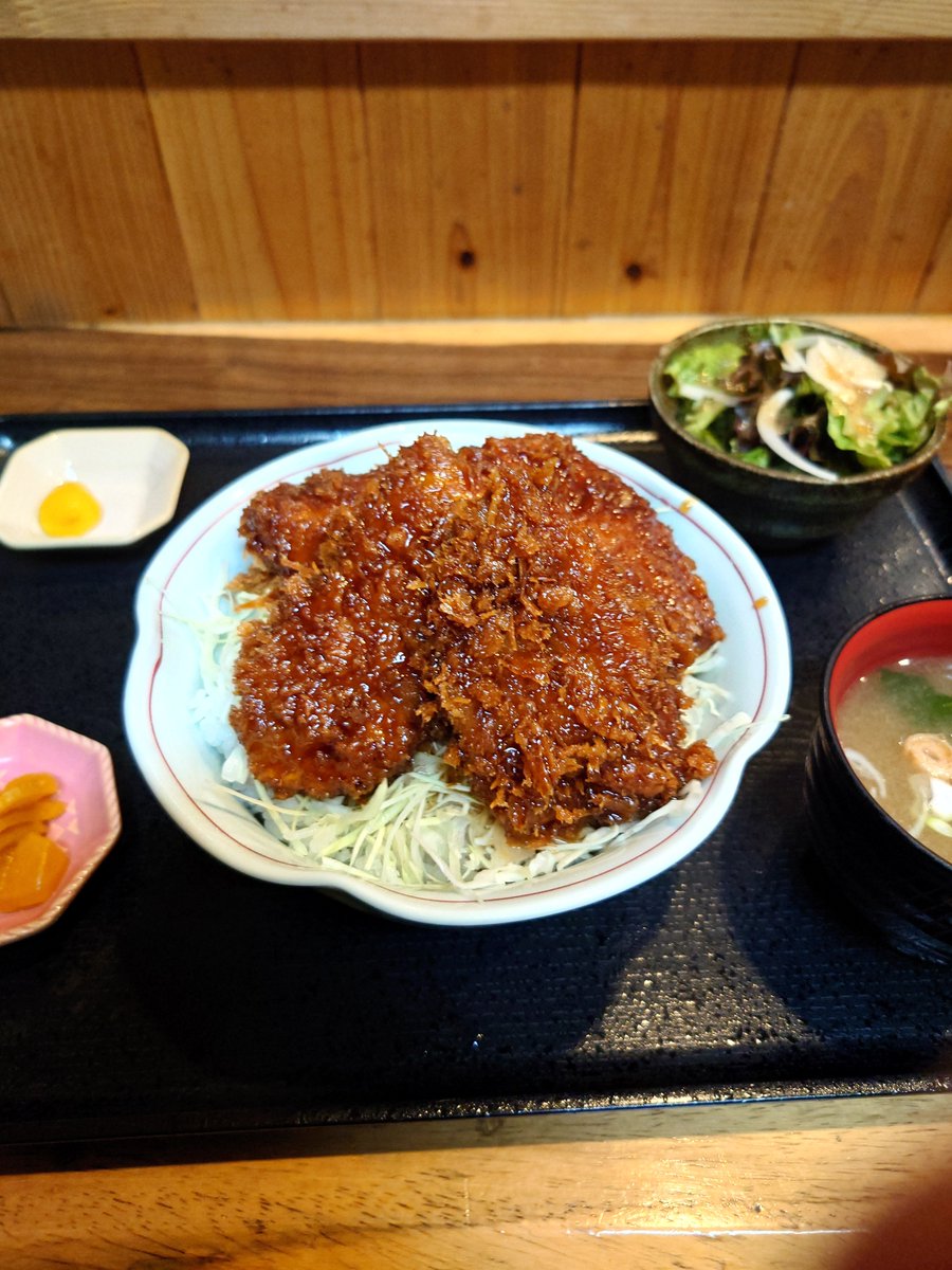 4646Tara's tweet photo. 気になってた飯屋
美味かった https://t.co/Umu7n2ZEJf