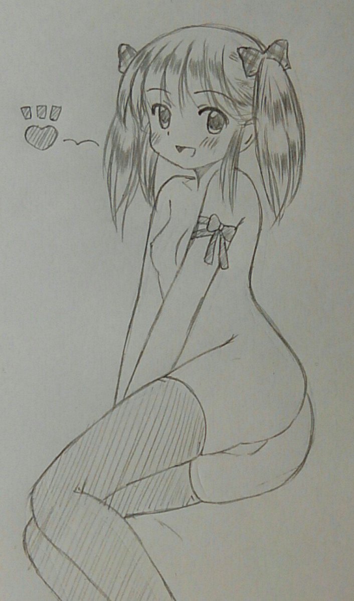 fuwafuwapopo4's tweet photo. ちょっと起きちゃってますが…
 #良ければあなたの癒される寝そべり画像を見せて下さい https://t.co/eb0NsY86bu