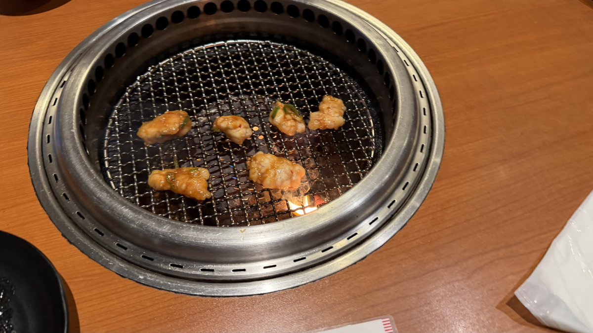 _dyukushi_'s tweet photo. わっしょいきっしょいまじかるふぇありー
焼肉 https://t.co/Ubpz2PTOYA
