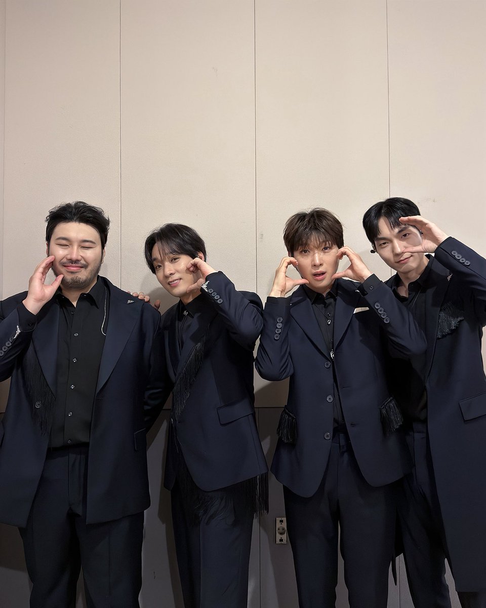 real_miraclass's tweet photo. ✨미라클라스 콘서트 <2026_GLORY>

미라클라스가 전하는 가장 빛나는 순간을
함께해주신 여러분 감사합니다💕

#미라클라스 #MIRACLASS
#김주택 #박강현 #정필립 #한태인
#GLORY #라이브러리컴퍼니 https://t.co/PWblDBWN2R