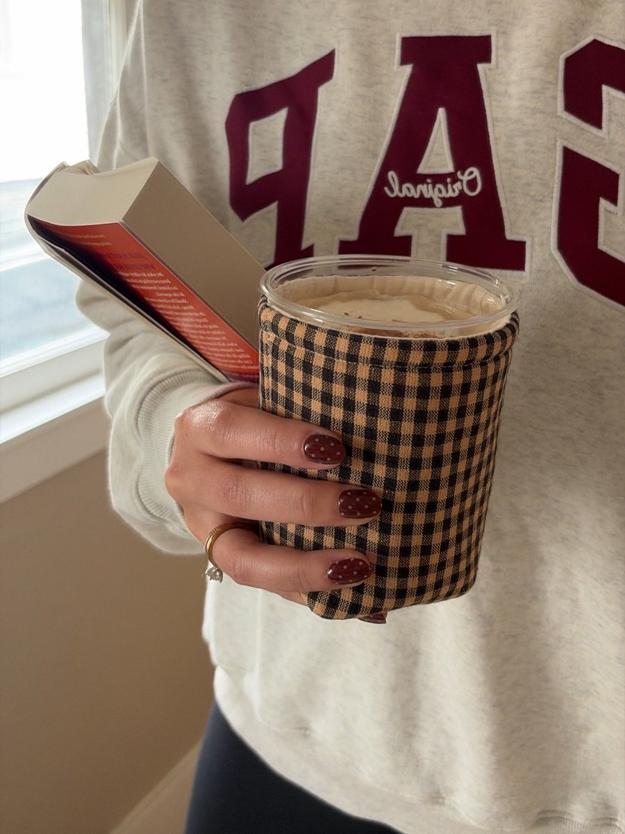 islaboards's tweet photo. cozzzy saturday🍂☕ https://t.co/54CovIKsBC