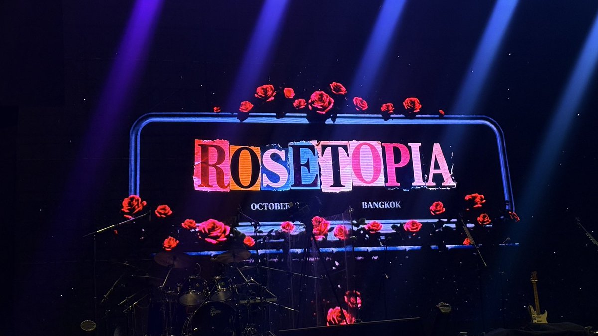 ThePandan_'s tweet photo. 🌹🌹🌹🌹

#ROSETOPIA_in_Bangkok #Therose #เดอะโรส https://t.co/2os6UavkCk