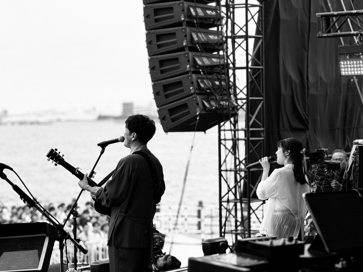 naotaroofficial's tweet photo. Mone Kamishiraishi 
10th Live《bouquet》for ALL
ありがとうございました💐

この後は森山直太朗インスタライブ！
21:00スタート目標で動いていますが……
余韻に浸りすぎてしまい、少しこぼれてしまうかもです💦

https://t.co/FvbH01rCep

#森山直太朗 #上白石萌音 https://t.co/cNvOdd3Cg7