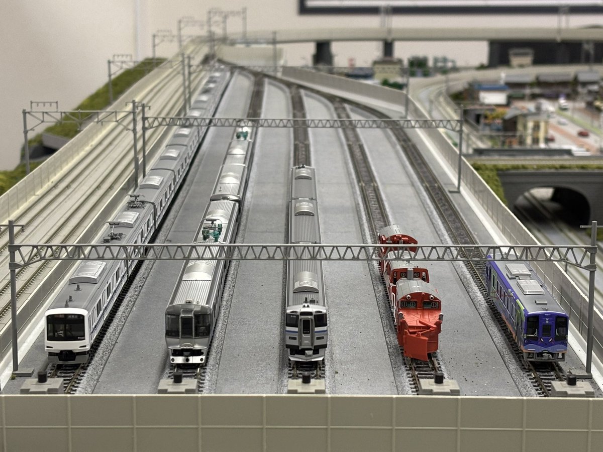 TORAJI_0907's tweet photo. 10月3日　レールパークサッポロ　4番線
写真1枚目左から、東急5050系新幹線ラッピング、785系NE-501編成、���ハ201系、DE15ラッセル車(複線型)、天竜浜名湖鉄道TH2111号車エヴァンゲリオンラッピング https://t.co/cXfCSuZMOA