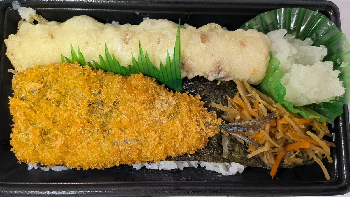 apollokosaba's tweet photo. 孤独のグルメリポート 
20261003

ほっともっと のテイクアウトでランチ
サンマフライのり弁当 を¥30 引きクーポン券を利用して¥660 でオーダー。

#孤独のグルメ
#ほっともっと
#きのう何食べた
#グルメ
#ソロメシ
#ランチ

1430 https://t.co/fGlIzmaNlu