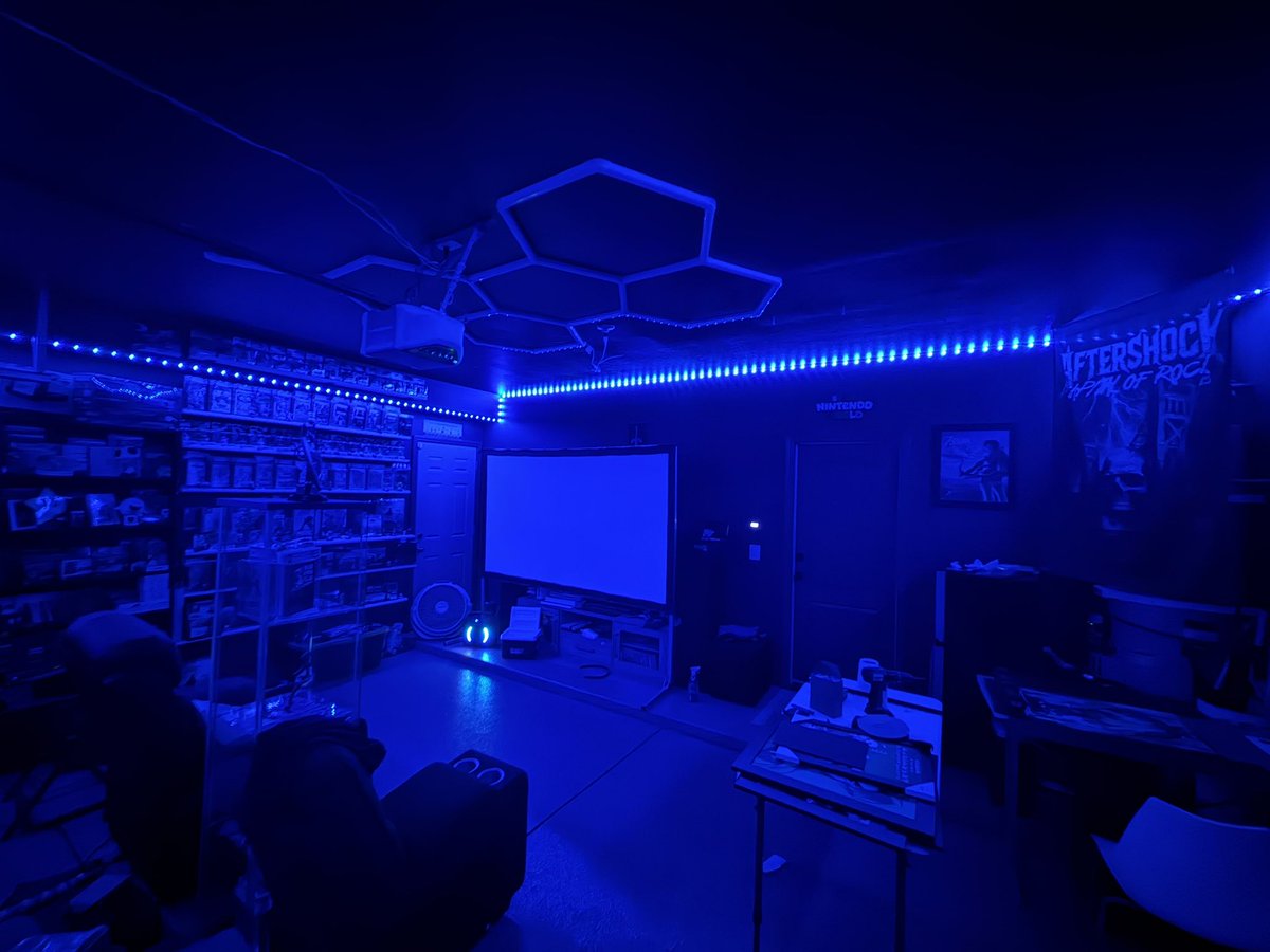 lilkray_99's tweet photo. @PeerIGN Yeasss sir. Working on my man cave. I have something special coming in the next month. I will tag you if you’re ok once its set up. https://t.co/ZO7FvBv7M9