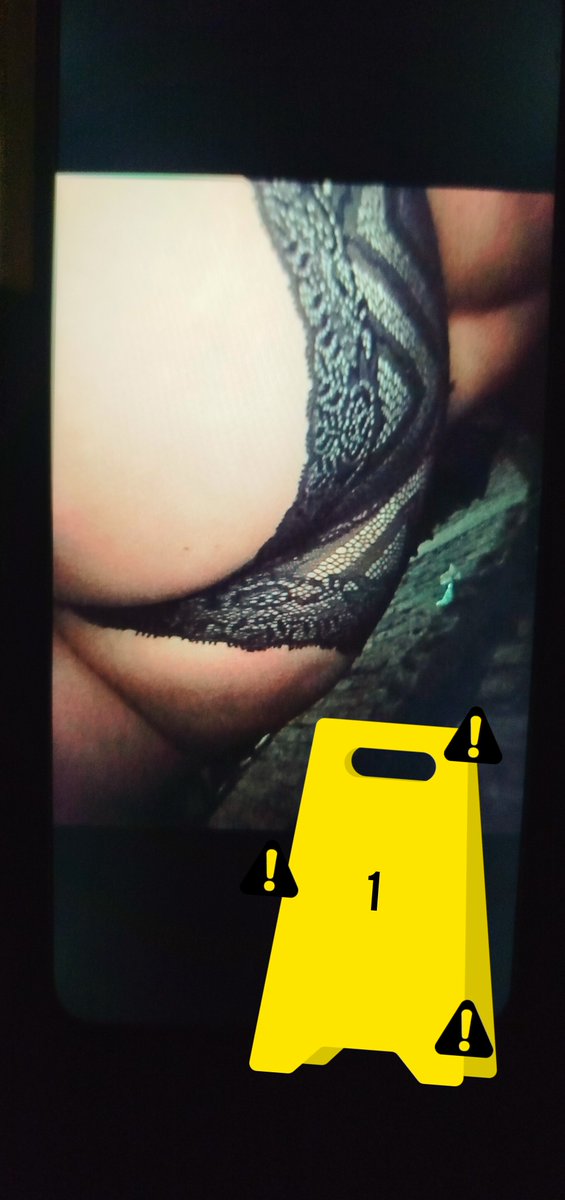 tingass75's tweet photo. Hey followers!
What kind of content interests you most? 
01: Exposing clients' phone numbers 📱🫣 
02: Filming strangers' butts 🔥🍑
 I'm asking this to find out what kind of content I should focus on more. https://t.co/ayWZSLffEO