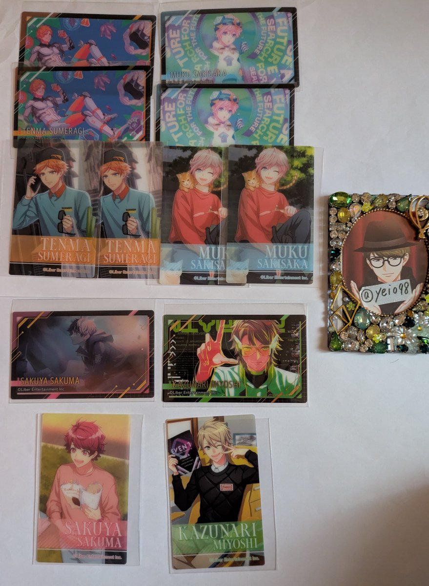 yeio98's tweet photo. 【交換/譲渡】A3!　クリアカード

譲：
箔：咲也・一成
N：天馬・椋

求：定価+送料
同種　千景・至

・箔押しは交換のみ
・郵送
宜しくお願い致します。 https://t.co/Ap7MC0Reon