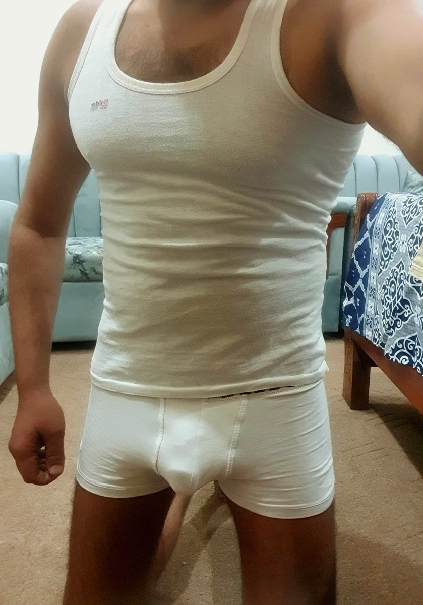 deziBULL's tweet photo. Come on start lick
#Islamabad 
Book for fun https://t.co/lifmm2FQ7D