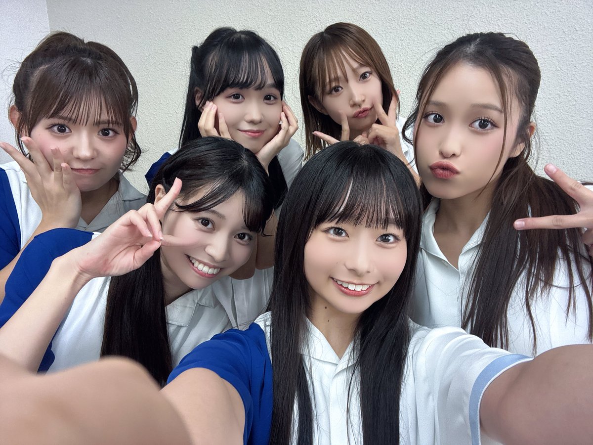 BNSI_LILI's tweet photo. しずおか大好き LIVE
ありがとうございました🎤‼︎

静岡県出身水色担当のLILIです🩵
夢だった静岡でのライブをすることができて本当に嬉しいです(*>ᴗ<*)

地元の方も一緒に遠征してくれた方もありがとうございます！
やっぱり静岡が大好きだー！！！
#しずおか大好きまつり #BNSI https://t.co/BvVO3GYwMW