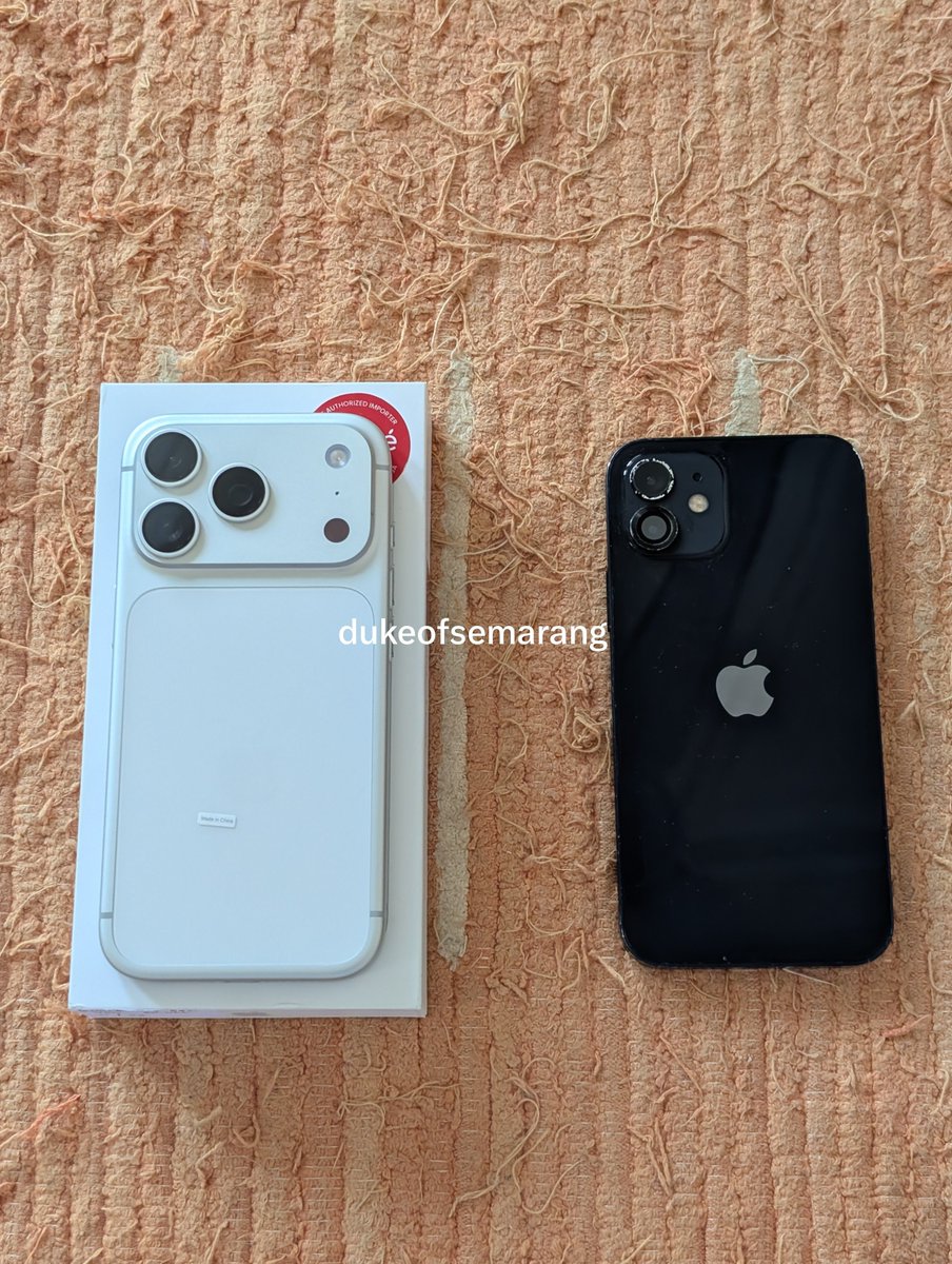 dukeofsemarang's tweet photo. Bismillah mau giveaway pic iphone 12 128gb inter beacukai. cukup follow, like, retweet dan komen kenapa kalian harus terpilih sebagai pemenangnya. Akan dipilih hari senin ya, goodluck 🫰 https://t.co/D7GpTz7UMK