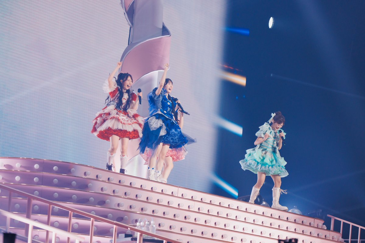 CUTIE_STREET_'s tweet photo. 【証拠写真】ルールガン無視直進で鬼を震え上がらせた #増田彩乃 氏と声を張り上げる応援サポーター #板倉可奈 氏

『キューにストップできません！』

#映り込みｴﾐ
#CUTIELAND
#CUTIESTREET #きゅーすと https://t.co/K1XNiFjvay
