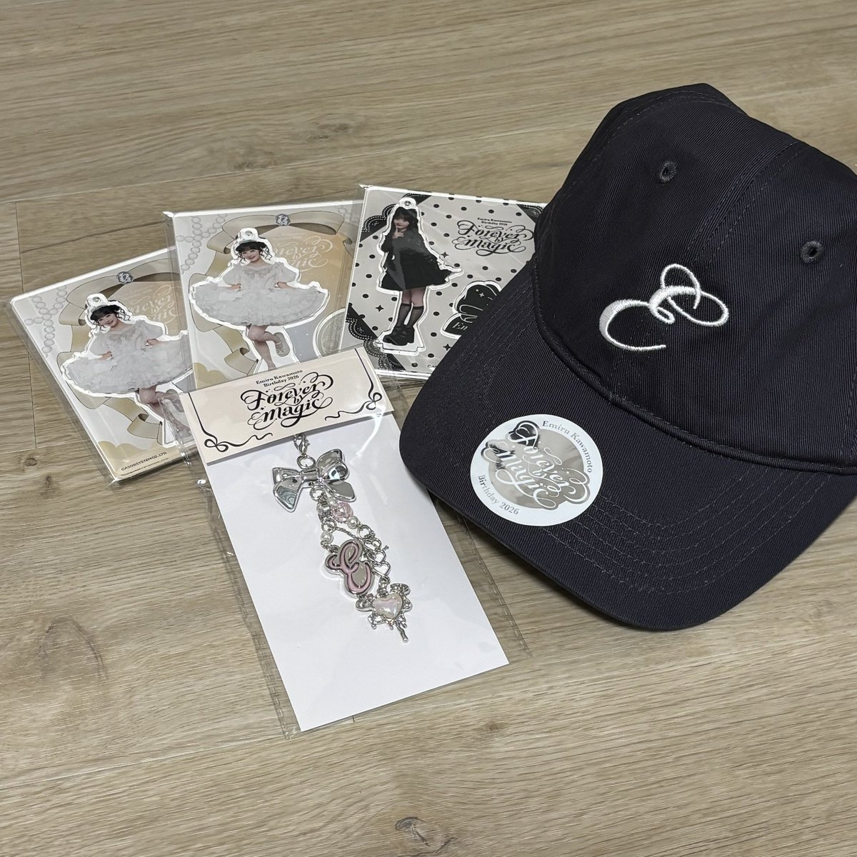 kaemiru_'s tweet photo. みてみて〜〜笑瑠ちゃん生誕グッズ届いた⸌̟͂̋⸍̑⸜̑⸝͂
現地で買えなかったキャップやっとゲットできた；；
グッズ発表のあとの大特でえみちゃんにキャップがいちばん欲しい！て言っといて時間かかりすぎだけどようやく(⸝⸝ᐡ. ̫ .ᐡ⸝⸝)🧡 https://t.co/ESIKOcZ9WL