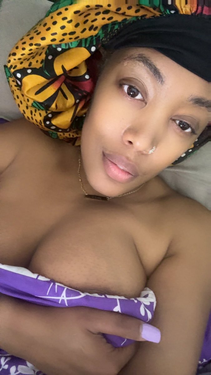 midnightdoll_35's tweet photo. Goodnight ❤️ https://t.co/5e5l7NP9bk