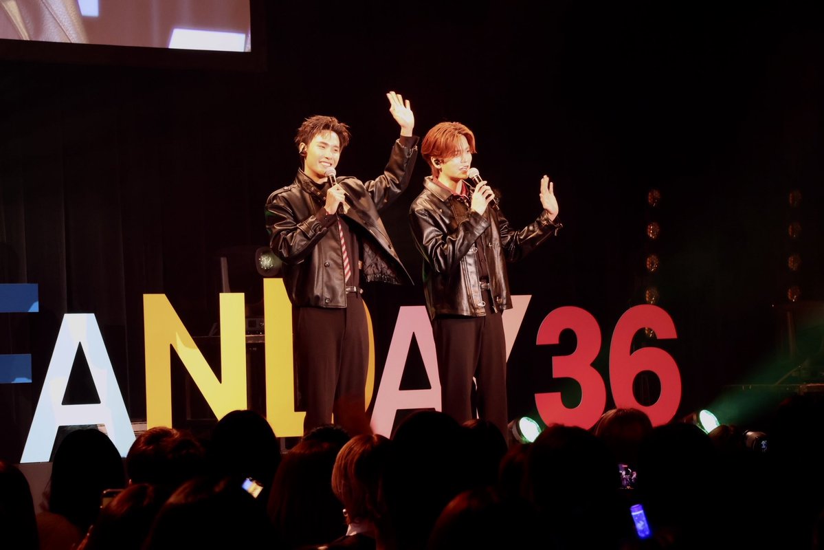 GMMTV's tweet photo. 皆さんが僕たちのステージを楽しんでくれている姿を見ることができて、それだけで僕たち2人は本当に幸せでした。
もっともっと皆さんに会いに来たいです！
またすぐに会えることを願っています。
皆さん、本当にありがとうございました。
皆さんのことが大好きです！

ได้เห็นทุกคนสนุกไปกับโชว์ของพวกเรา แค่นี้เราสองคนก็มีความสุขมากๆ แล้วครับ อยากมาเจอบ่อยๆ เลย หวังว่าจะได้กลับมาเจอกันอีกนะครับ ขอบคุณทุกคนมากครับ! รักทุกคนมากครับ!

#JUNIORMARKxFANDAY36INTOKYO
#GMMTVFANDAY36INTOKYO
#GMMTV
@jnnrrs @Markjrtn