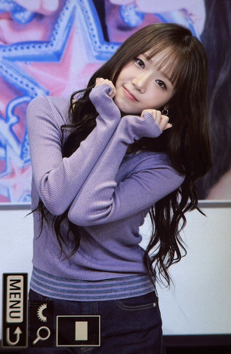 DaynNightqq's tweet photo. 261003 애플뮤직 팬싸인회 pre.

어른 여자의 뀨 . . . (* ⁰̷̴͈꒨⁰̷̴͈)=͟͟͞͞➳❥

#최유정 #콩알콩알 #CHOIYOOJUNG https://t.co/H9Lj8IHx2r