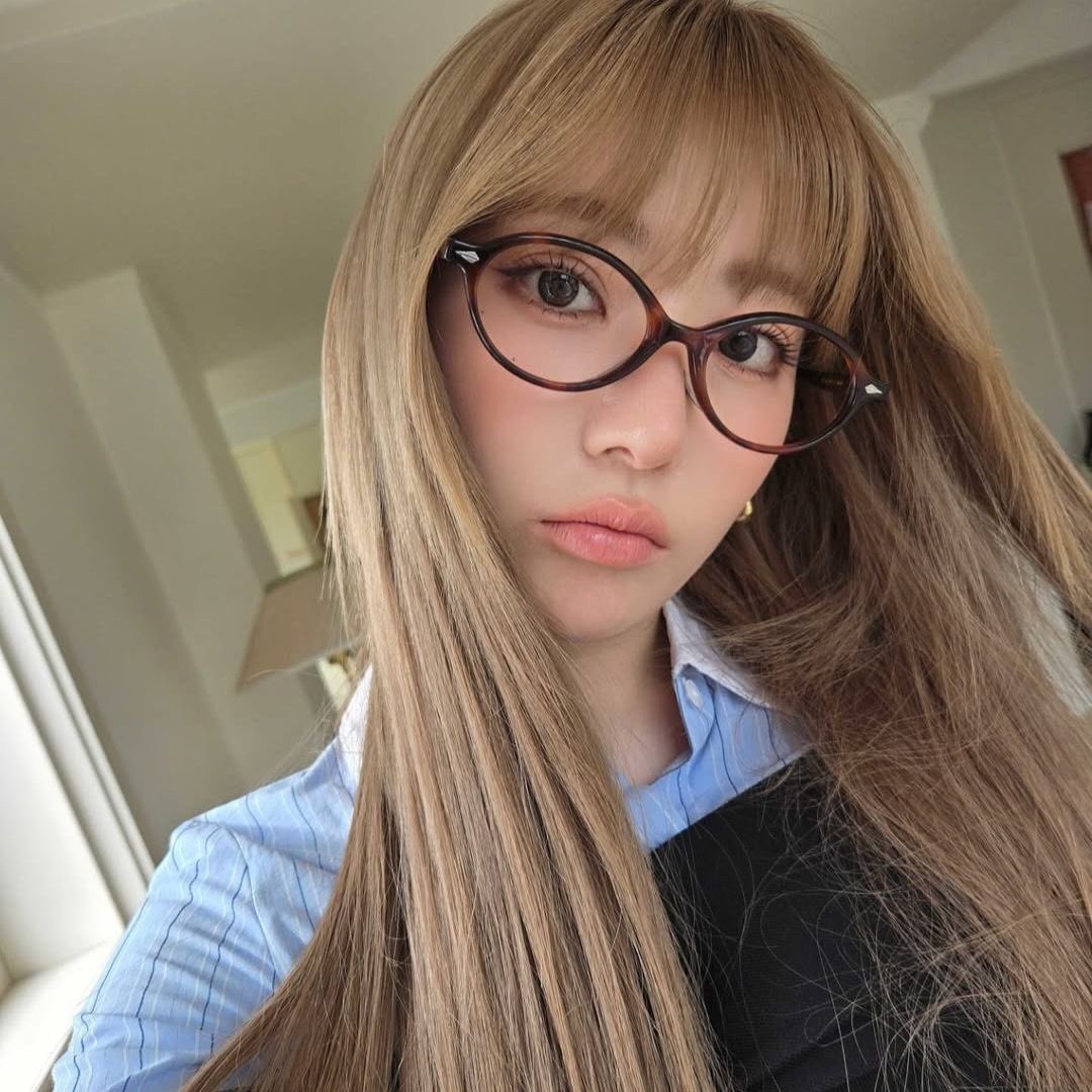 zizzllit's tweet photo. bring back brown haired sakura https://t.co/POhk0QuMf2