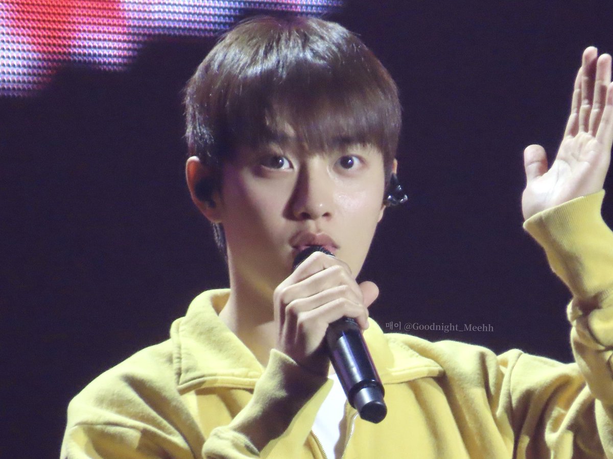 Goodnight_Meehh's tweet photo. 261003 DAY OFF 사운드체크

🐣

#도경수  #경수 #DohKyungSoo 
#ドギョンス #都暻秀 #都敬秀 https://t.co/pQ4ttGCte9