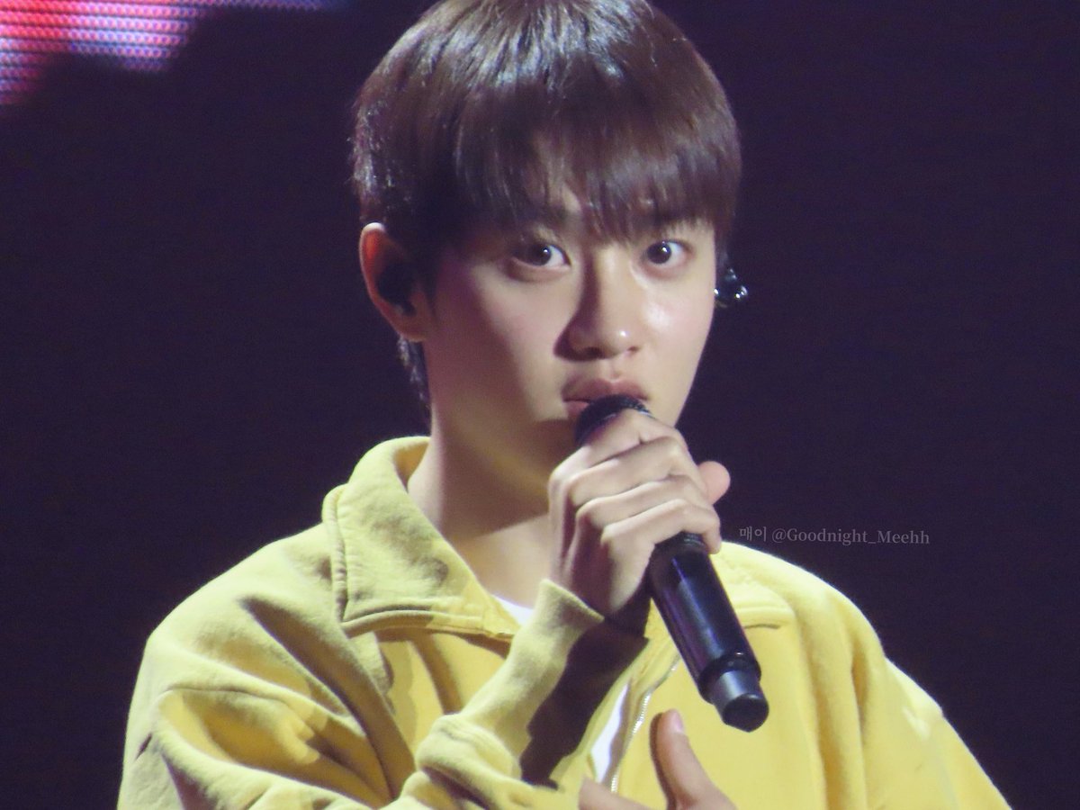 Goodnight_Meehh's tweet photo. 261003 DAY OFF 사운드체크

🐣

#도경수  #경수 #DohKyungSoo 
#ドギョンス #都暻秀 #都敬秀 https://t.co/pQ4ttGCte9