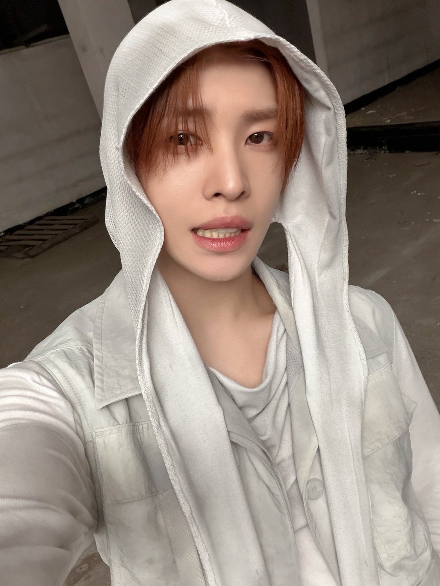 CRAVITY_twt's tweet photo. LOUDER on the spot! 🗣️🔊
#앨런 https://t.co/KEgJRPDuIP