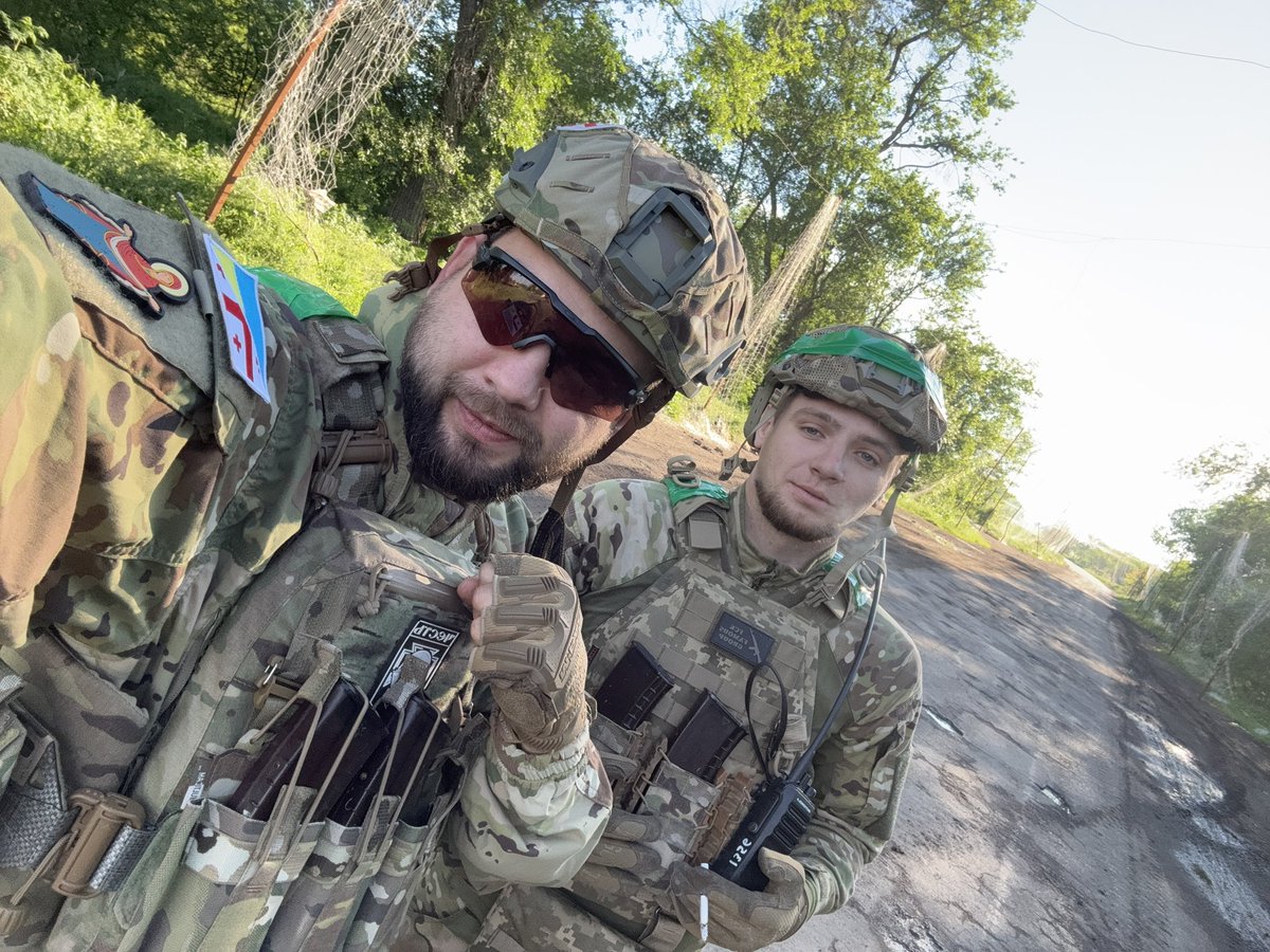 dmitryshchipkov's tweet photo. The capital will stand. But we need your support to hold the line at the front.

Please, don’t stand aside. Not now. Especially now.

Don’t let us die alone. https://t.co/oULiqPdene