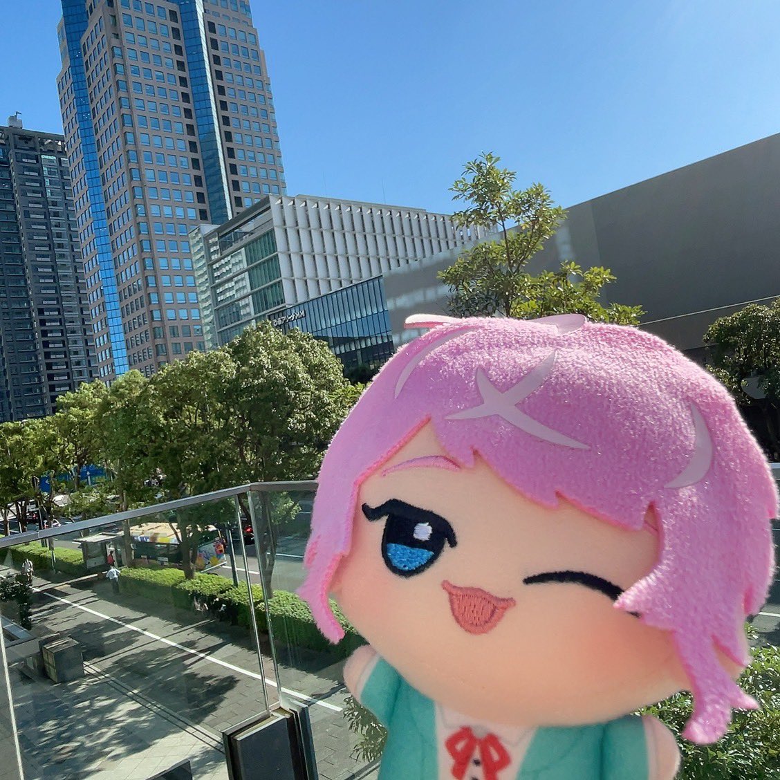 Eiran_P's tweet photo. 今日、｢京急蒲田周辺〜浅草駅周辺｣の間で乱数ぬいを落としてしまいました
バックにそのままボールチェーンで付けており、浅草に着いてから無いことに気づいたので居場所がわかりません
当方も全力で探しておりますが、もし拝見された方や交番に届けたなど情報持っている方いたらお声掛けください🙇‍♂️💦 https://t.co/WciDrDAPUg