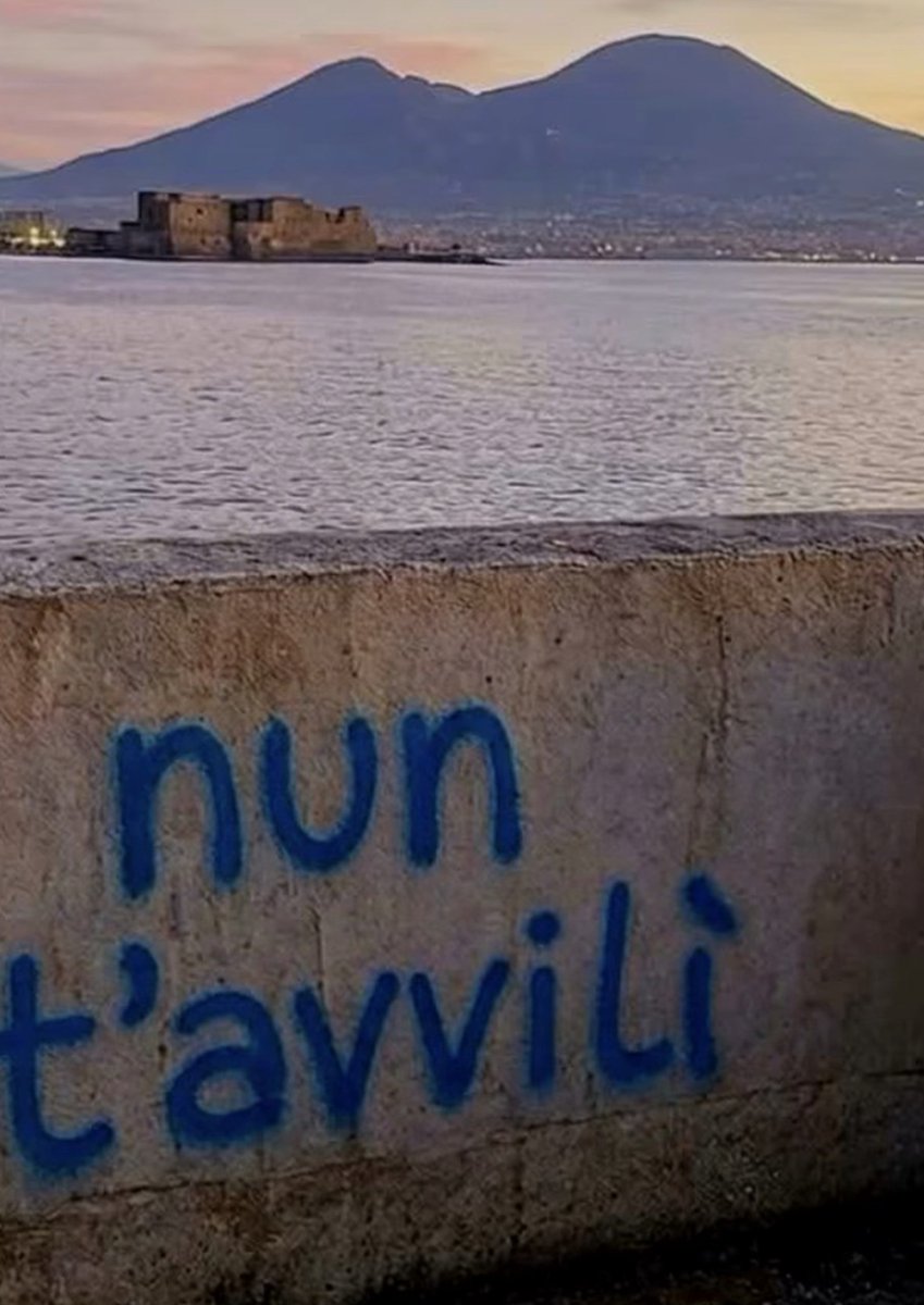 UnaCertaCarmen's tweet photo. Buongiorno!
#Napoli https://t.co/kWIfgWdyww