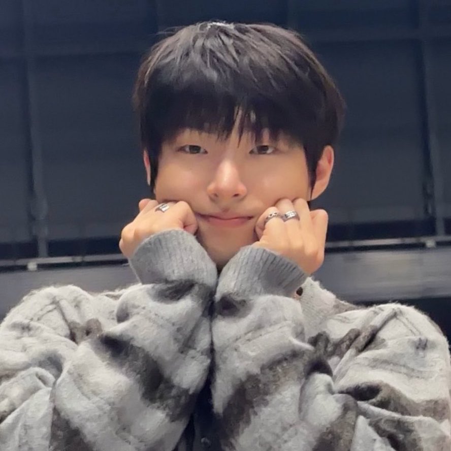 yungisholic's tweet photo. cute &amp; precious ₍ᵔ˲   ̫  ˱ᵔ₎ https://t.co/pHAZHgijHc