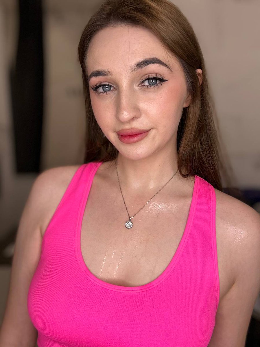 maribabelove's tweet photo. a close-up because i liked this one way too much https://t.co/a7OAF3JlzA