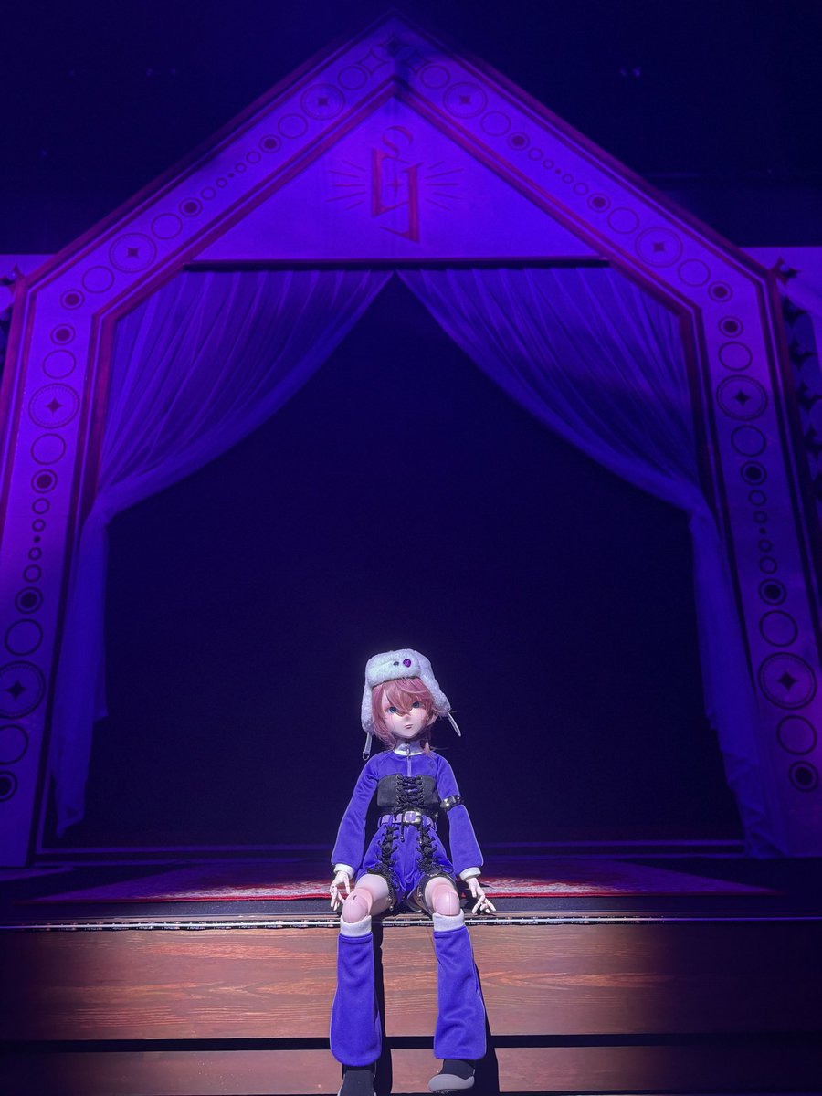 9Lana2's tweet photo. 本日 9Lana 1st Online Live  『 DOLLS 』
　　
        〜PM 7:00 (JST)からです〜

　　よろしくお願いいたします.....！

こちらのﾀｸﾞで感想などﾎﾟｽﾄしていただけたら後ほど全て読みます....（ ;  ; ）！

                 #9Lana_DOLLS https://t.co/9qvKEk8mVq