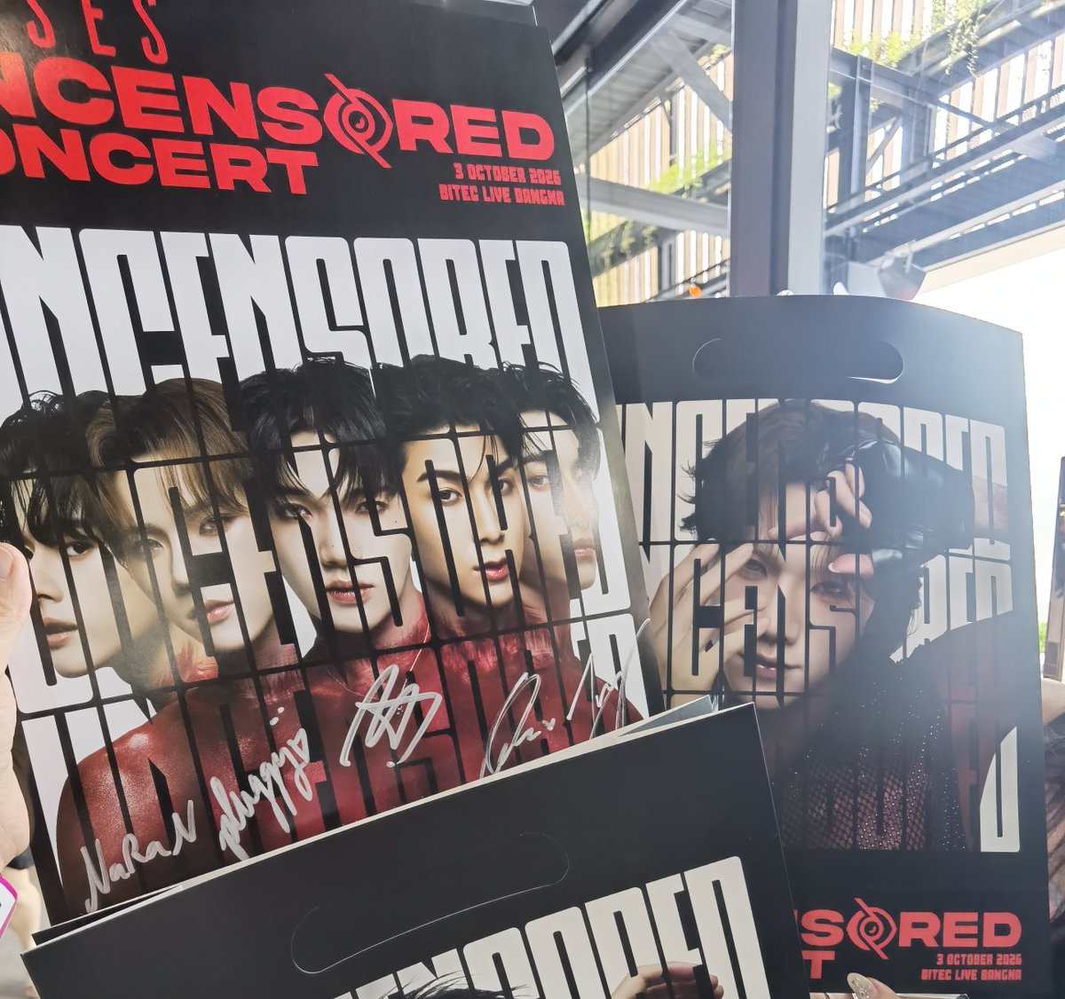 CatStar710's tweet photo. WTS / ขาย cards &amp; sign poster
เซลฟี่การ์ด พี่จั๋ง พี่เน กฤติน ปาล์ม 
ใบละ200  
sign poster 500
รับหน้าคอนตอนนี้ได้เลยค่ะ 

#PERSES_UNCENSORED https://t.co/oPy7XcRfCm
