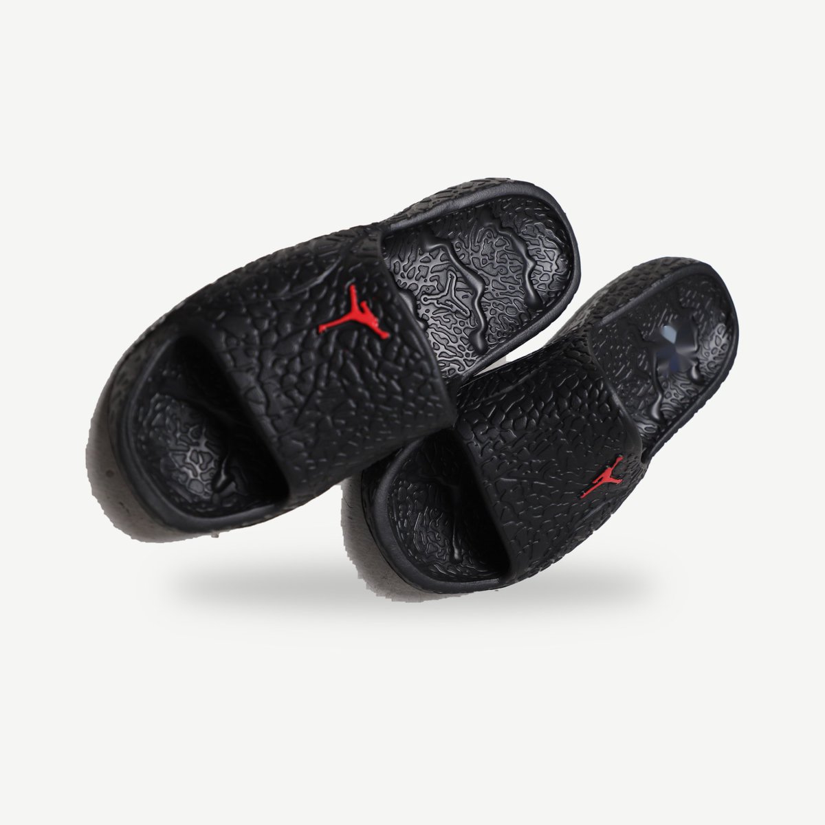 modelagos20's tweet photo. Air Jordan franchise slide- black

Buy 2, get 5% off | Buy 3, get 7.5% off | Buy 4+, get 12% off. Shop now: https://t.co/She7yYTtBC | WhatsApp https://t.co/NAeSLUjbk2