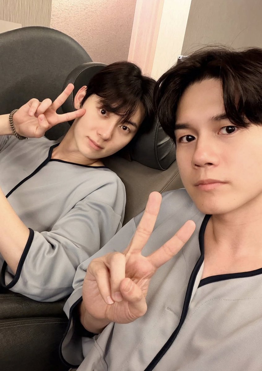 OngnielM's tweet photo. ผชไปรบ                ผญไปสปา https://t.co/avltWSJhIp