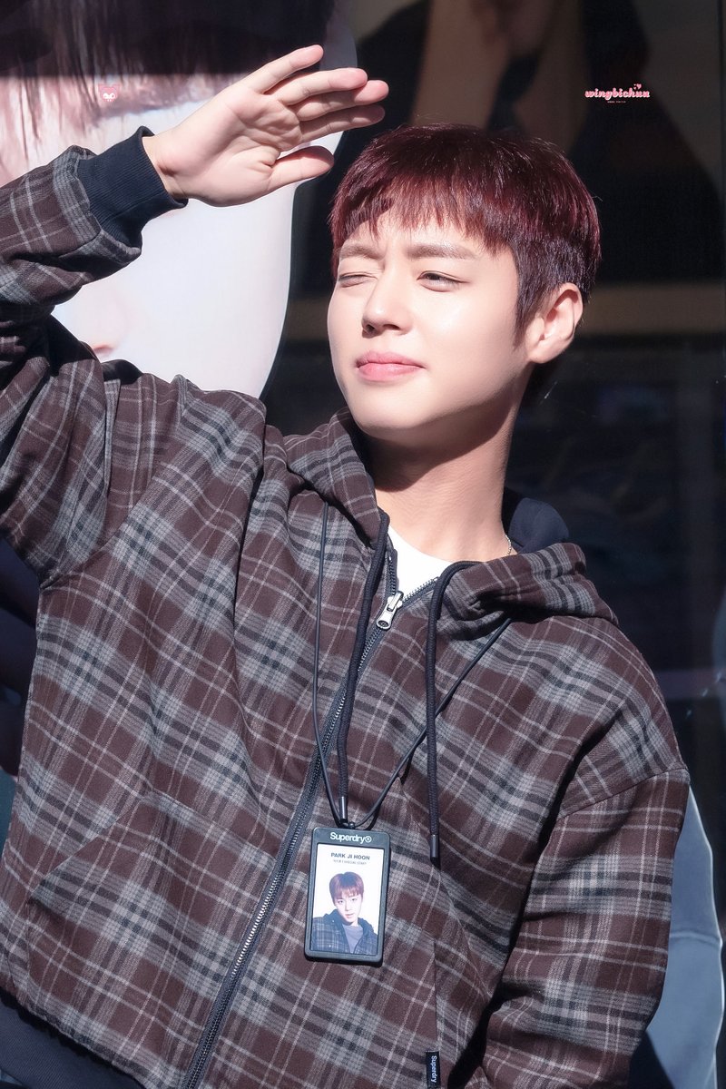wingbichuu's tweet photo. 261002 슈퍼드라이 성수 팝업

🤎🌰˚ ₍₋︨︡ₒ₋︧︠₎ ‧₊˚𝒸𝒽𝑒𝓈𝓉𝓃𝓊𝓉 𝓂𝑜𝑜𝒹 

#박지훈 #PARKJIHOON https://t.co/uyE2P757wZ