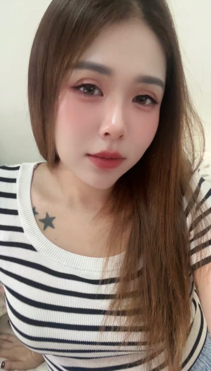 NamwanFl5's tweet photo. 😒 เป็นคนใจดีนะคะ ลำบากก็ต้องเห็นใจกัน
🌸ดินสอเขียนคิ้ว เส้นเล็กวาดง่ายมาก🍀
เติมทรงคิ้วให้สวยละมุนเป็นธรรมชาติ🇯🇵
เนื้อสีนุ่ม ไม่เข้มจนหน้าดูดุ🌟          
      ติดทนนาน กันน้ำกันเหงื่อ💦
มือใหม่ก็เขียนคิ้วสวย🦋
🆔 barbie199111

#นวดรังสิต
#นวดลำลูกกา
#นวดสายไหม
#นวดดอนเมือง https://t.co/sNj5L039gG