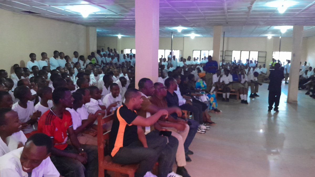 GasoreTheoneste's tweet photo. 🔷️This afternoon at College de Butamwa, as part of the ceremony welcoming new Intore into the existing group, a cultural entertainment event known as “Njya Rugamba” was held, where students of the school showcased their various talents.

🔷️During the event, the School Headteacher, Mr. NTAGISHYIKA RWAGATERA Mike, welcomed the newly admitted Intore and encouraged them to feel at home. He also highlighted some of the values that define the #Imparirwakurusha of College de Butamwa, including unity, punctuality, and being role models.

🔷️He said that he would accompany and support them so that the school can continue to excel and stand out at the national level. He further urged them to continue following and supporting government programmes, including initiatives to prevent and fight drug abuse among young people, particularly illicit and non-standard alcoholic beverages.

🔷️The newly welcomed Intore pledged to preserve the achievements already made and to work even harder to build on them. As Rwandans say: “Bravery is earned through commitment.” ✍️ And again: “A tree is shaped while it is still young.” ✍️🇷🇼🙏 @Rwanda_Edu @Unity_MemoryRw @ClaudetteIrere @REBRwanda @UnityClubRw @CityofKigali @nyarugenge @mbanelson @KARANGWASewase @Ollegkar