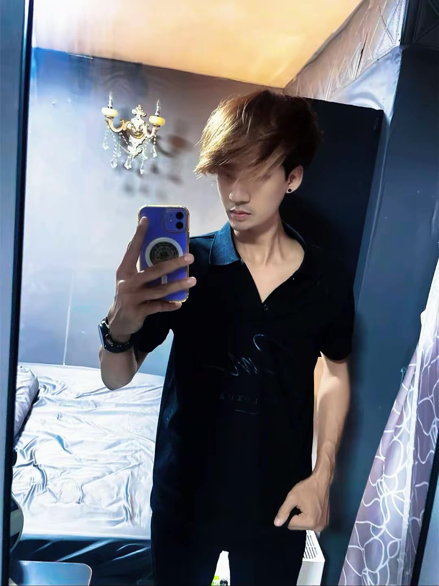 Davidzq3r's tweet photo. វិស្វករ ក្ដរធំហេីយស្អាតសង្ហារ តួប្រុស ចង់បានឆាកមក Telegram https://t.co/wnsg6WTell  Copy @Sovan_devit https://t.co/YO0mg22bc5