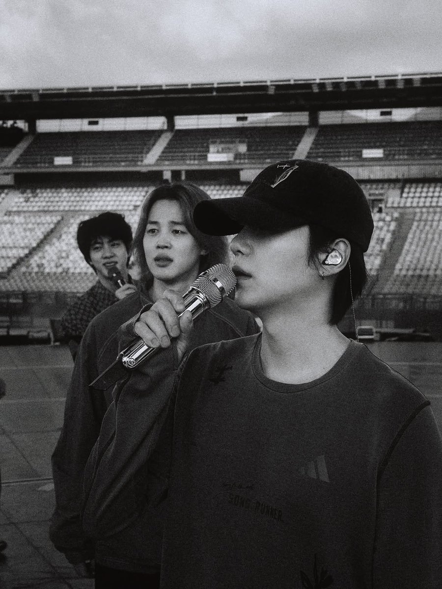 syubjim's tweet photo. thank you jungkook<3 https://t.co/WS9X3Kc3A7