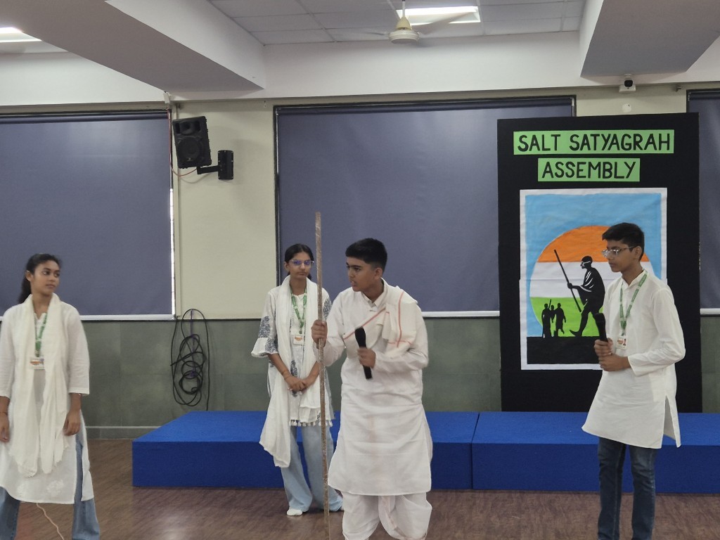 DPSTapi's tweet photo. 🇮🇳 Class IX-B presented a meaningful Salt Satyagraha Assembly, highlighting the historic 1930 movement, Mahatma Gandhi’s Dandi March and the values of courage, unity and non-violence. 🧂✨
#DPSTapi #SaltSatyagraha #DandiMarch https://t.co/OFpmjfpeni