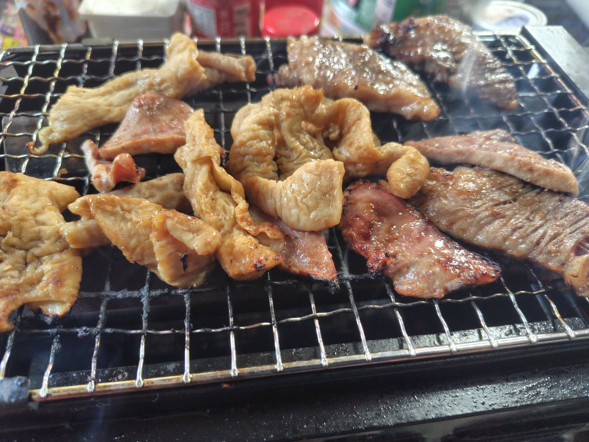 udZJuSMQmm87922's tweet photo. うめぇ～🤣寺西精肉店の秘伝タレ⋯市販品とは違うのが分かる🤭最高👍️ https://t.co/qJIQeIGIzS