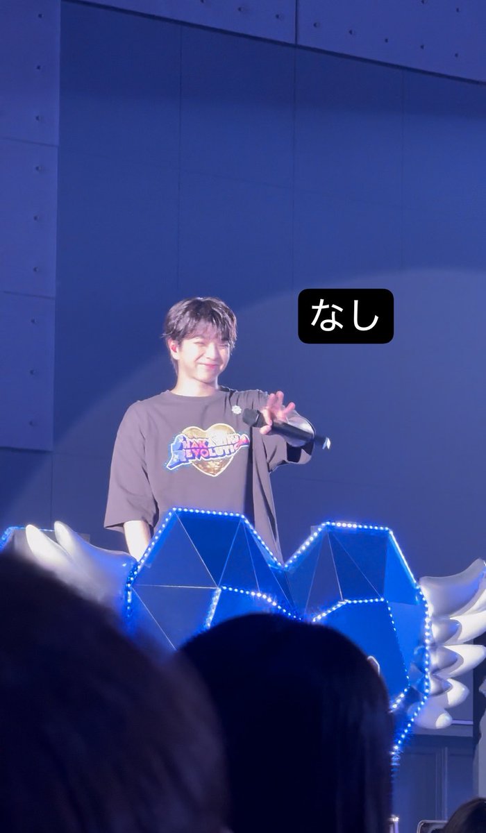 chimo22_'s tweet photo. 撮可の端末設定についてご質問いただいたので公開でも記載しておきます。iPhone16Proを使用していますが、撮影開始前に5倍に切り替えて撮影中は倍率をいじらないようにしています。
また、4K60フレームで撮影➕被写体を長押ししてAE/AFロックをしています。
(AE/AFロックをするのとしないのでこんなに差があります)

今や型落ちしてますが16Proでも割と綺麗に撮れるので是非〜
(当たり前に18Proの方が綺麗です)