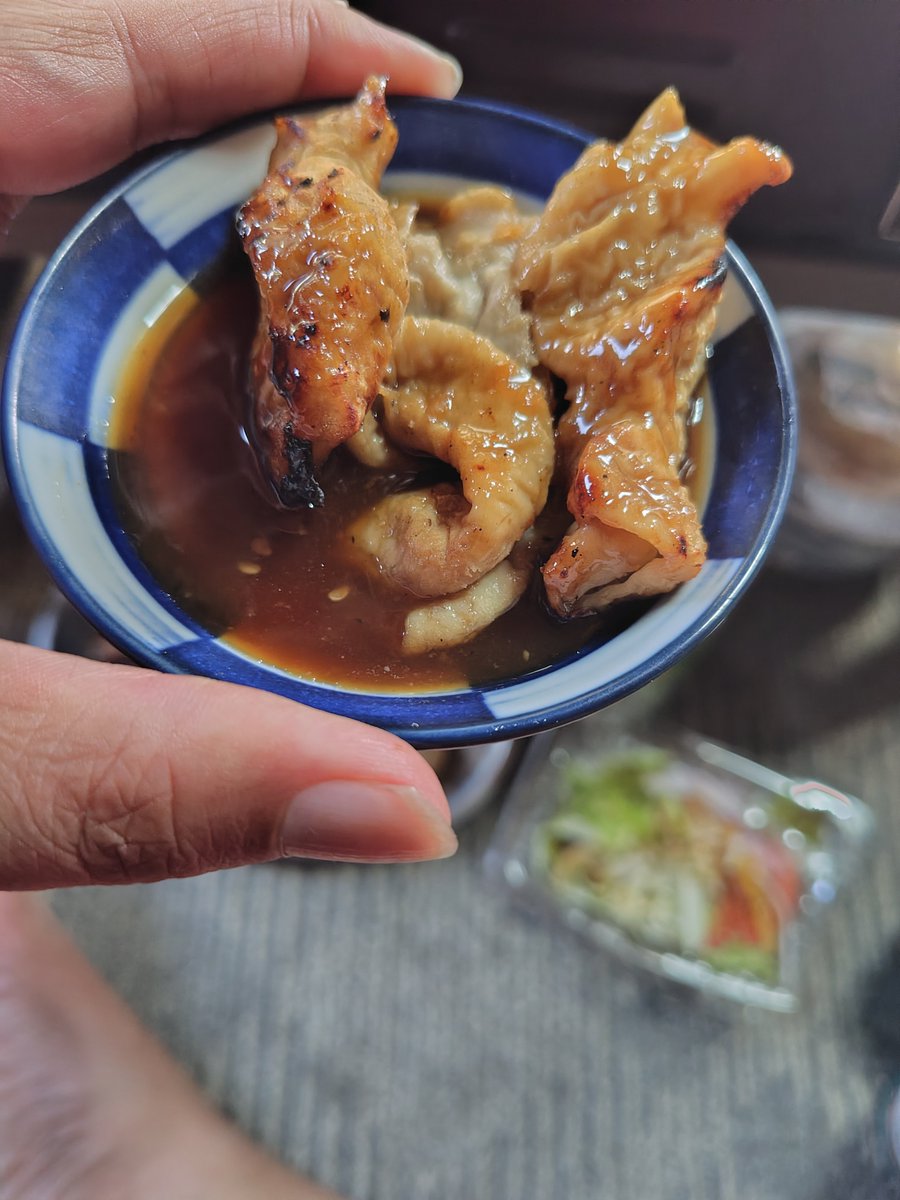 udZJuSMQmm87922's tweet photo. うめぇ～🤣寺西精肉店の秘伝タレ⋯市販品とは違うのが分かる🤭最高👍️ https://t.co/qJIQeIGIzS