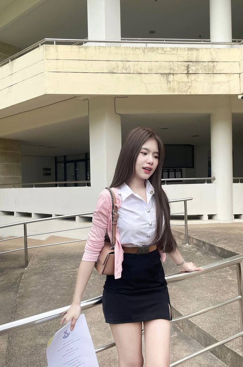 DevonHantziy's tweet photo. 🍇🌽กันแดดเนื้อซูเฟล่ สัมผัสนุ่มฟู บางเบา ใช้ตอนเช้าได้สบายๆ 🌤️
🪞 ปาดง่าย เกลี่ยต่อได้ดี และให้ฟีลบางลงบนผิวหลังทา เหมาะกับการใช้ก่อนขั้นตอนแต่งหน้า🏀🦋🦋

📲:ccme555
#รับงานลาดพร้าว
#รับงานรามคำแหง 
#รับงานบางกะปิ https://t.co/TBUqKIFO7S