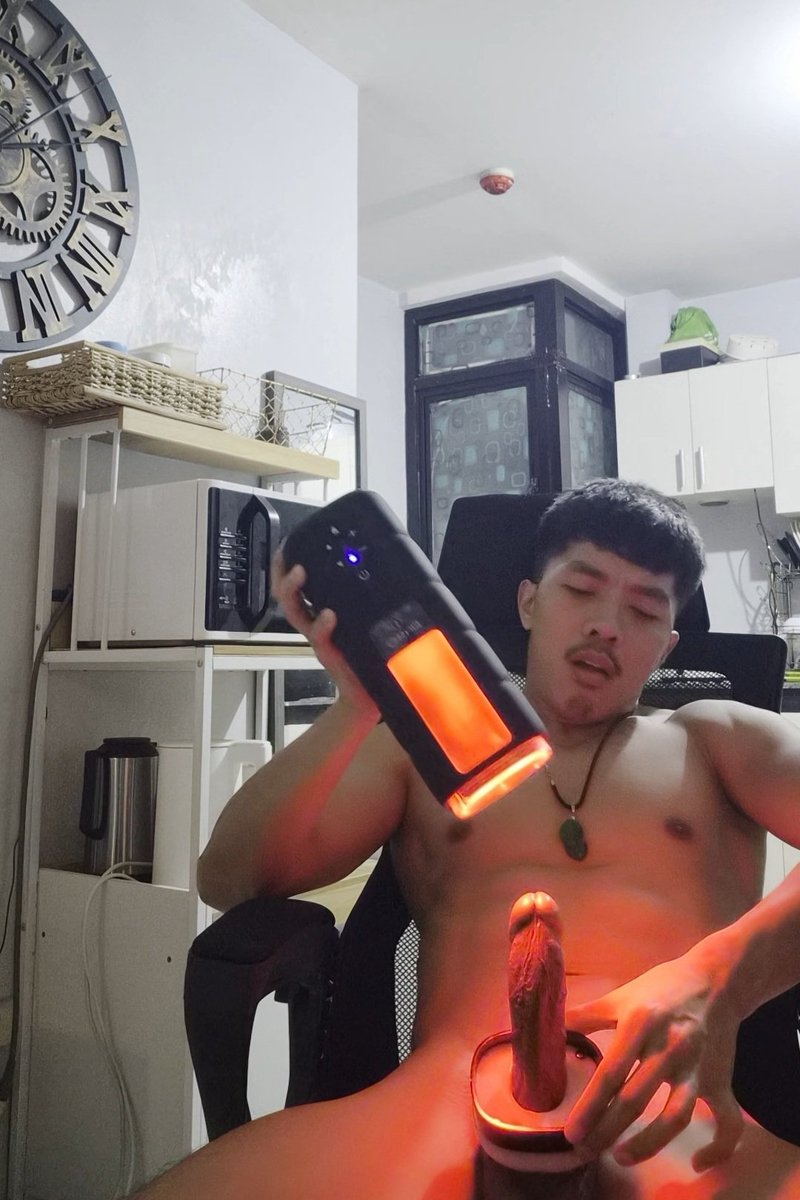 MapuaGuy_40's tweet photo. Someone new just subscribed to my JFF. They're seeing the stuff I only post at
https://t.co/PTxYFZ2M3N https://t.co/sHcgcVuGx1