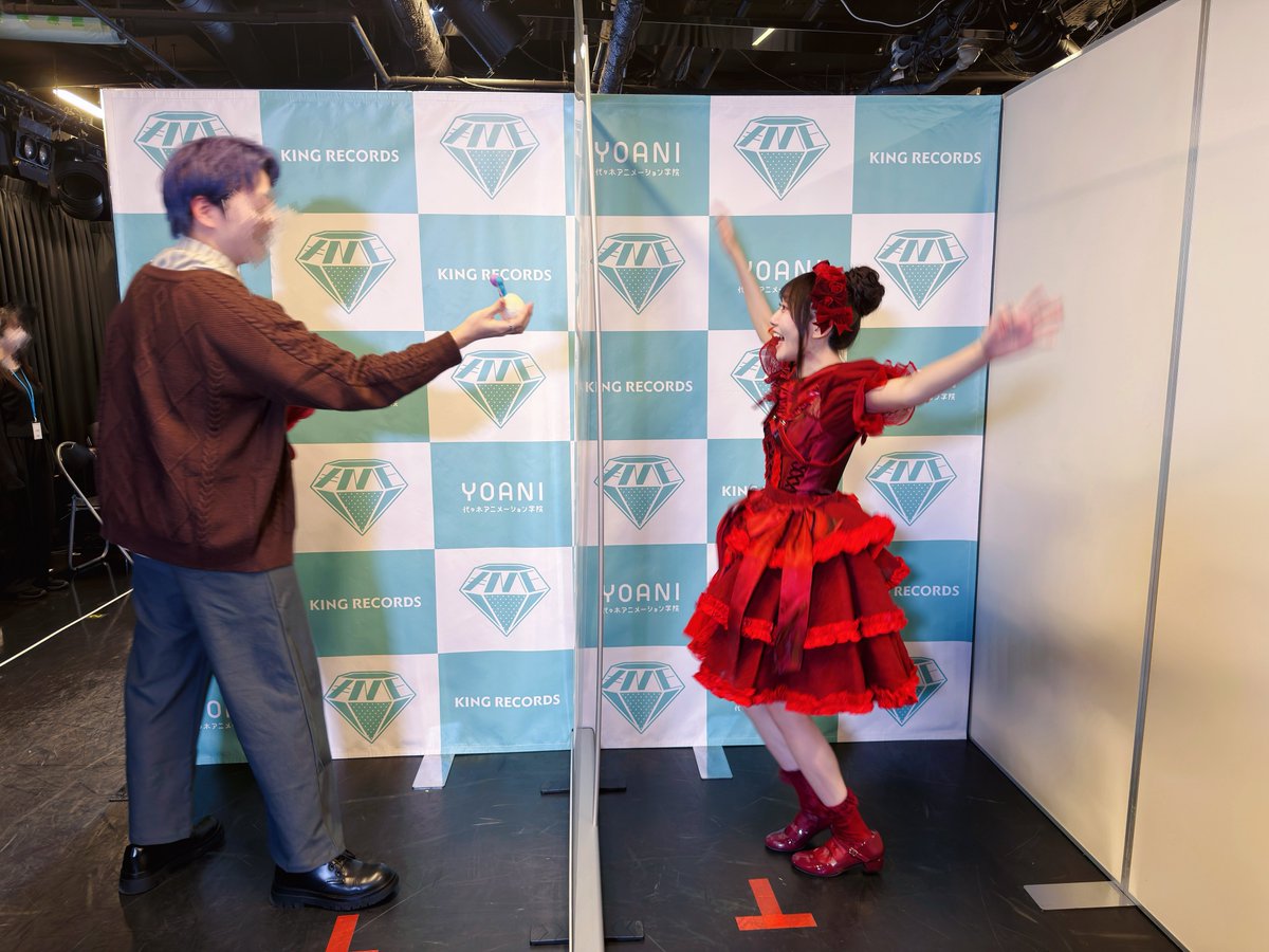 Vfx_Meguri's tweet photo. まさかお花から出てきたのがふぁむてんだったとは🤣

@honda_miyuki_ 

#聞いて聞いておみるちゃん
#本田珠由記 
#ノイミー個別撮影会 https://t.co/Tb6ZUiqAWs